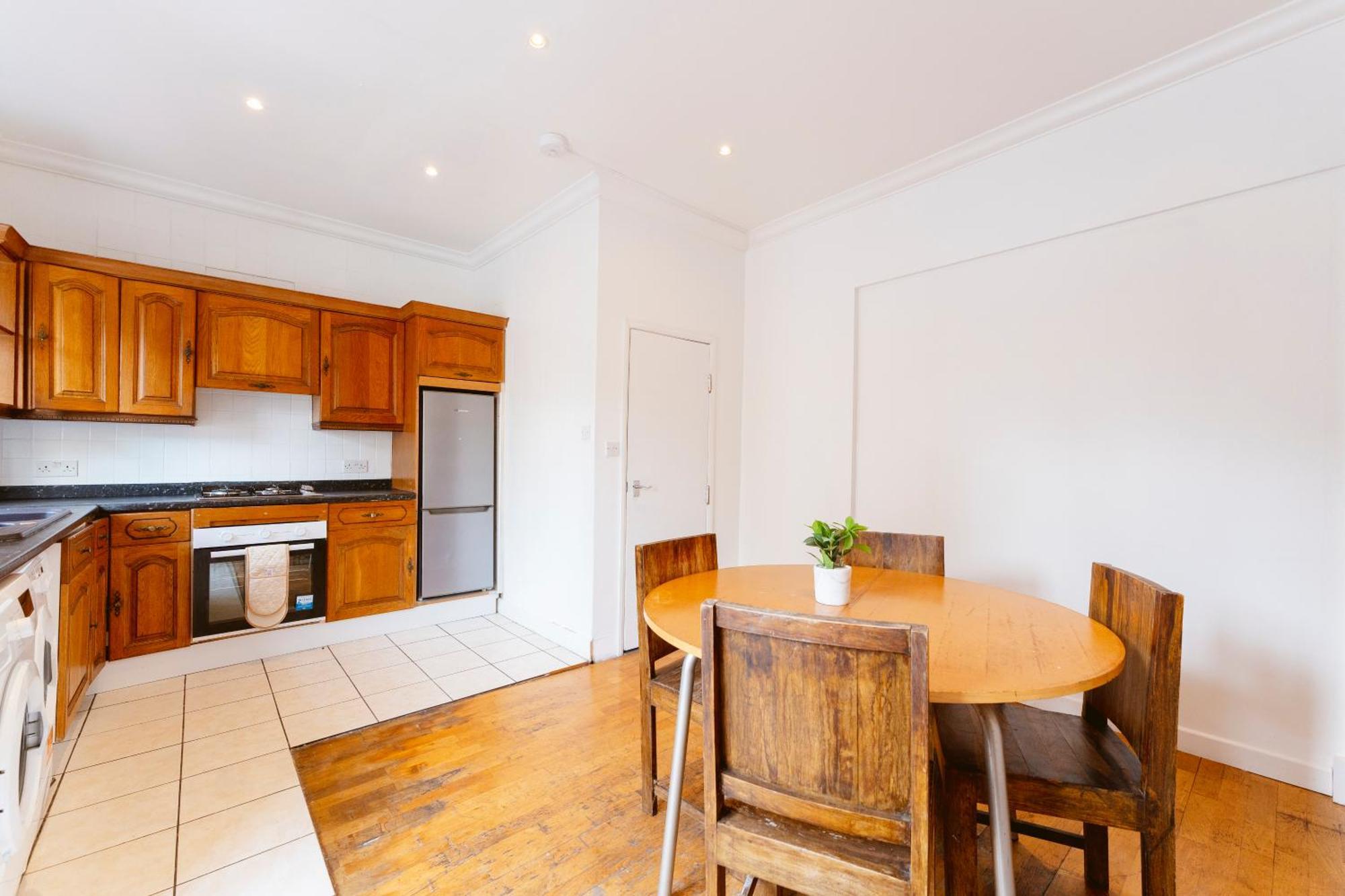 White Double Guest house London