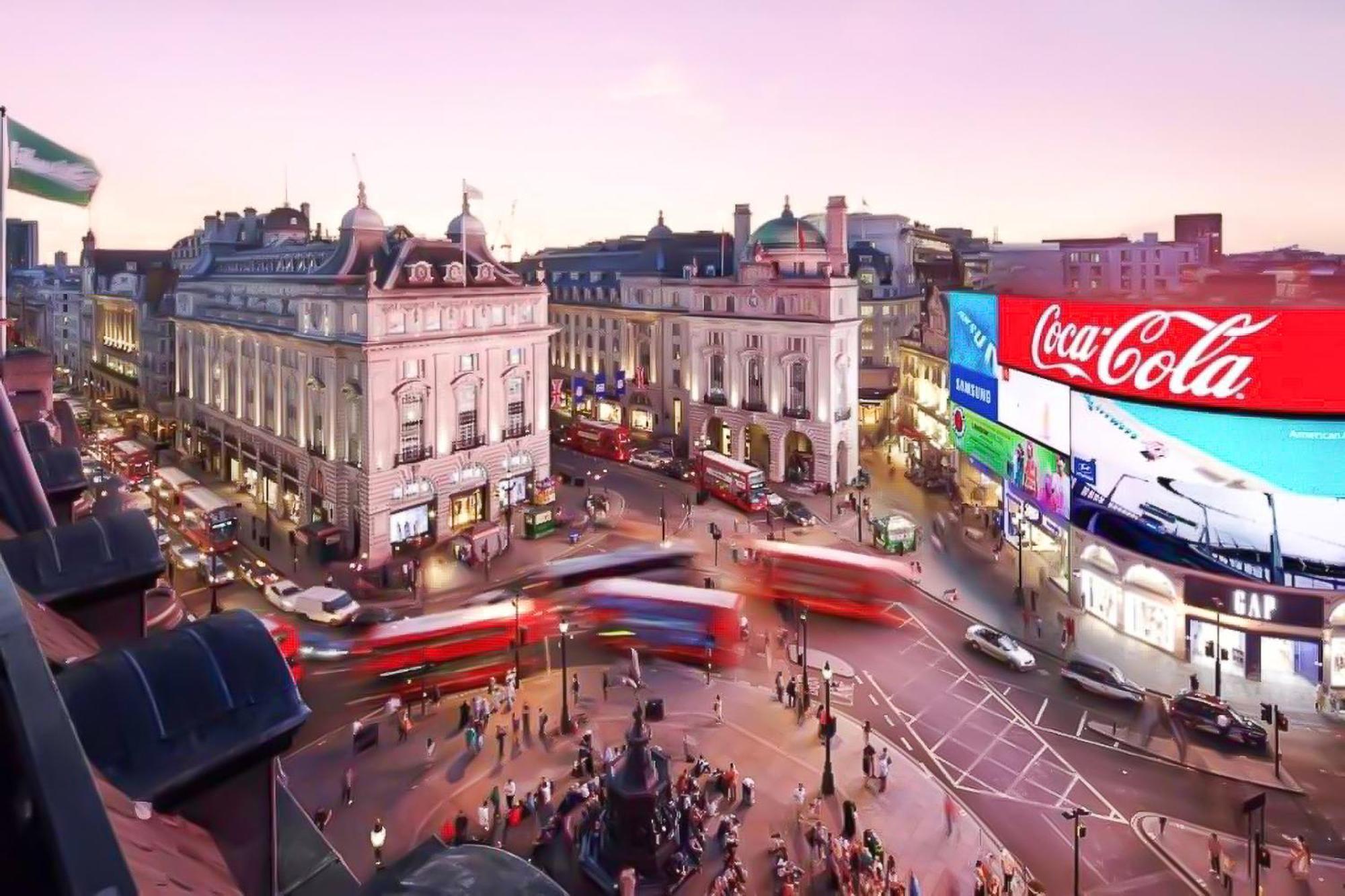 Stylish In Piccadilly Vr2 * London