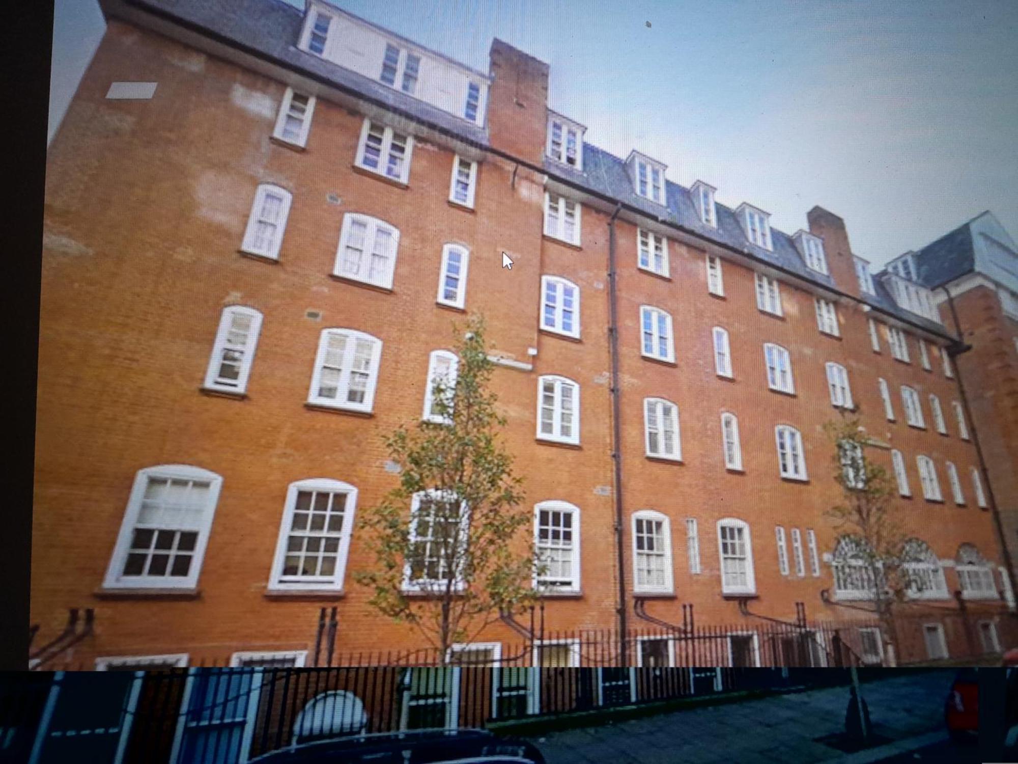 Burkes Retreat In Center Londres