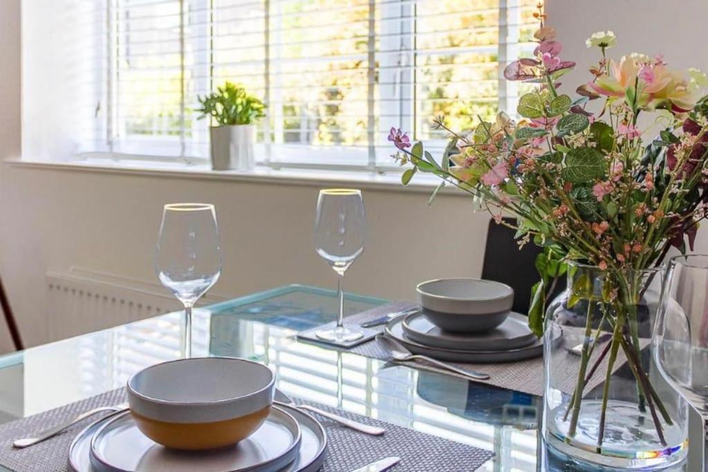 Spacious 2 Bedroom In * Londres