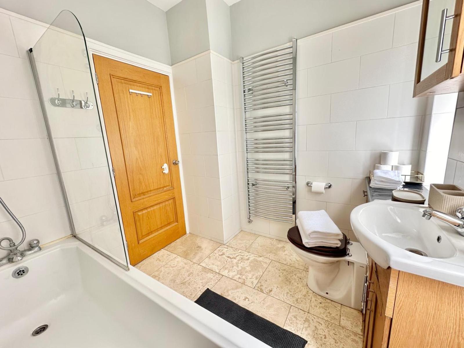 Hyde Park One Bedroom Appartement *