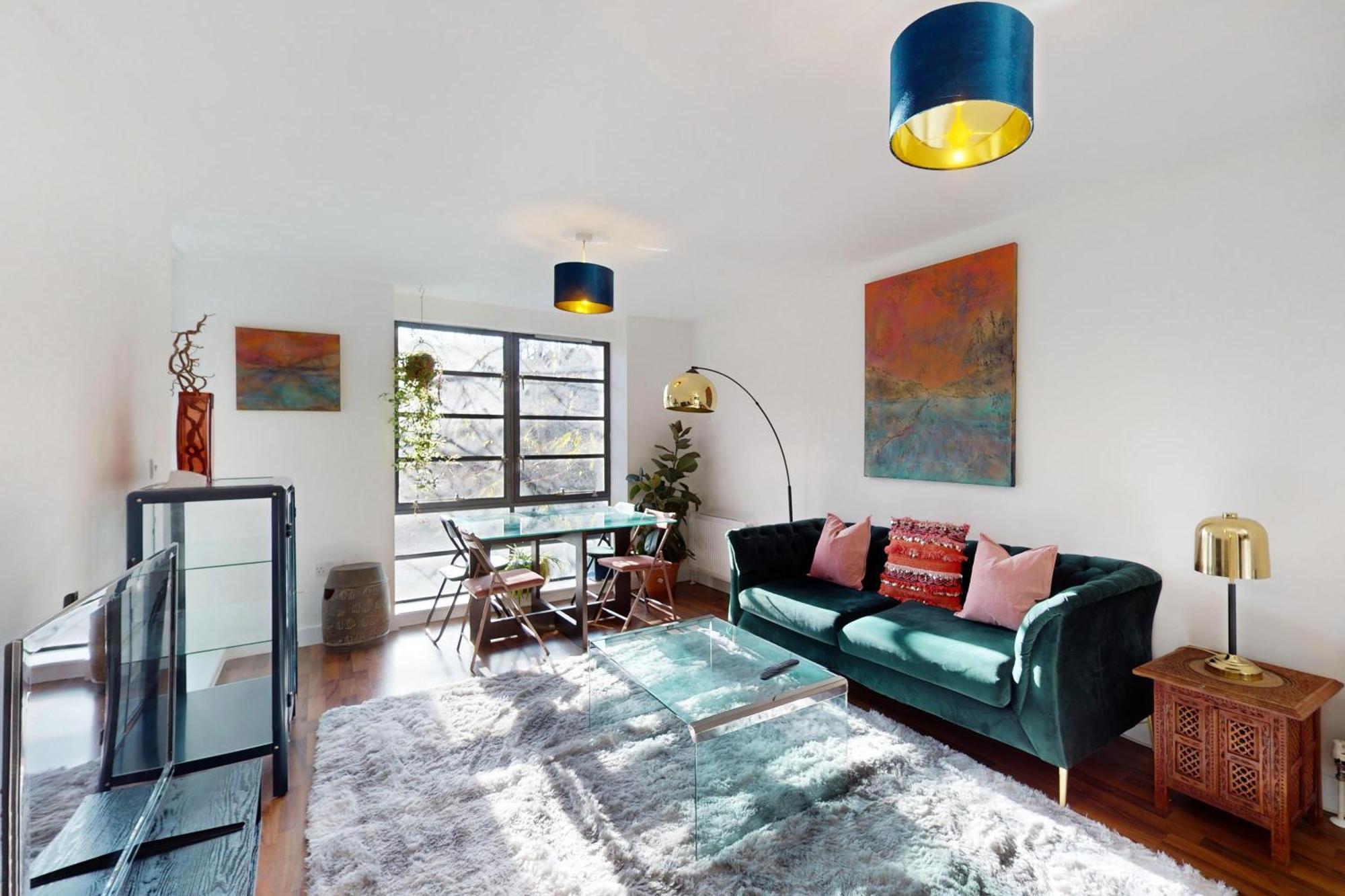 Spacious 2br With Private Balcony On Regent's Canal * Londres