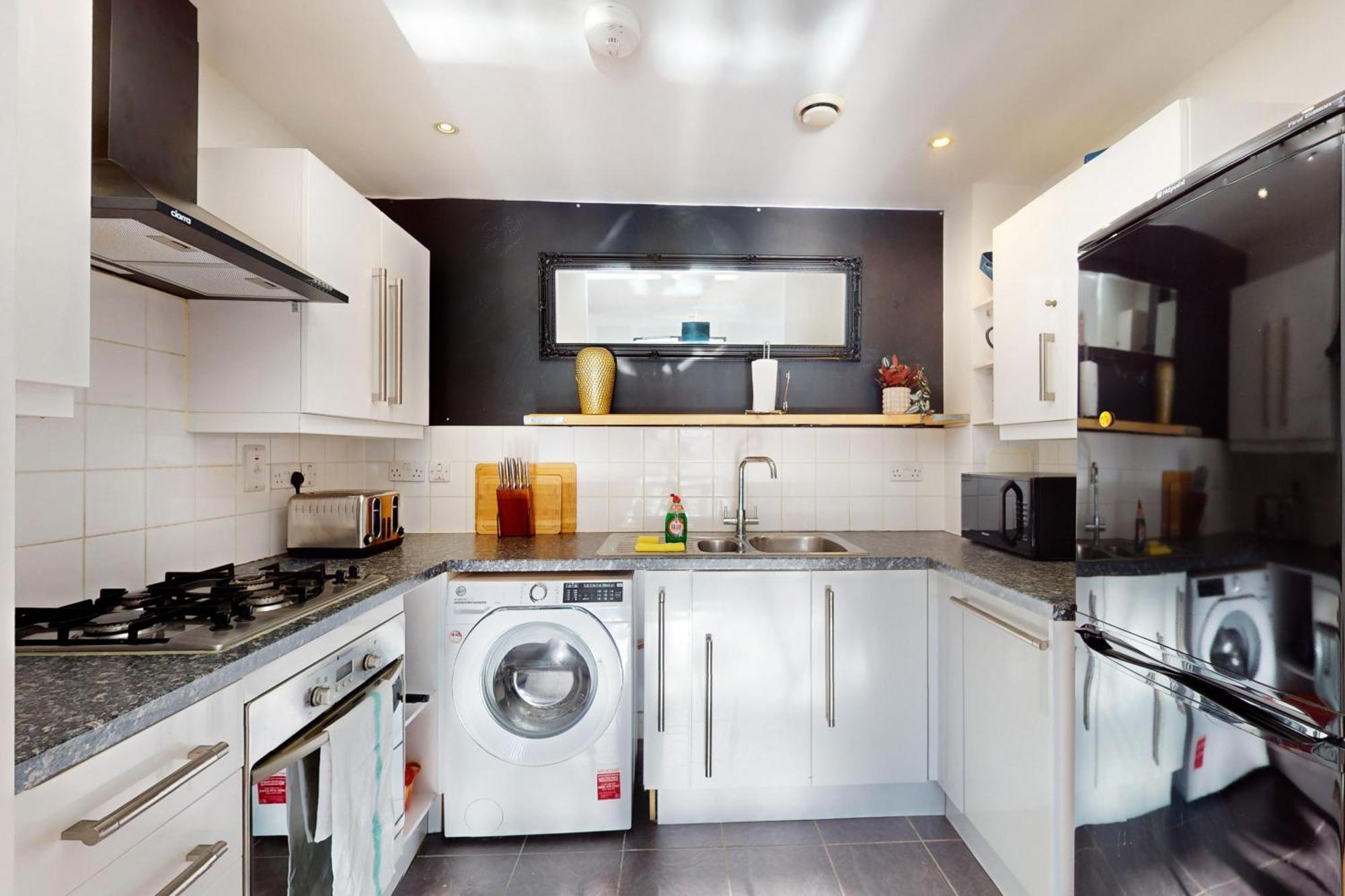 Spacious 2br With Private Balcony On Regent's Canal Londres