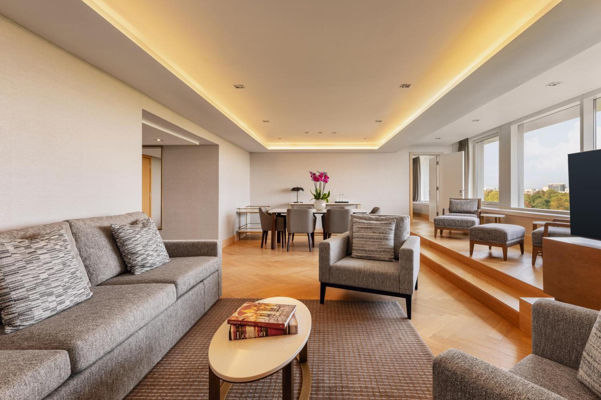 Royal Garden Hotel 5*