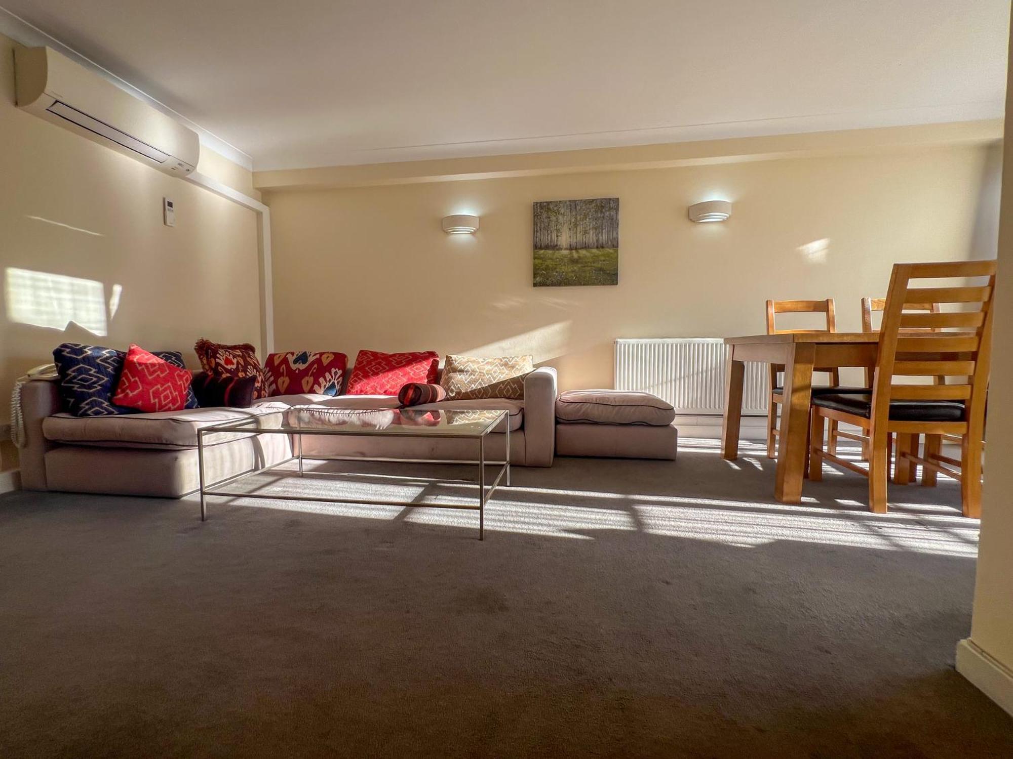 Collection In Prestigious Mayfair Location * Londres