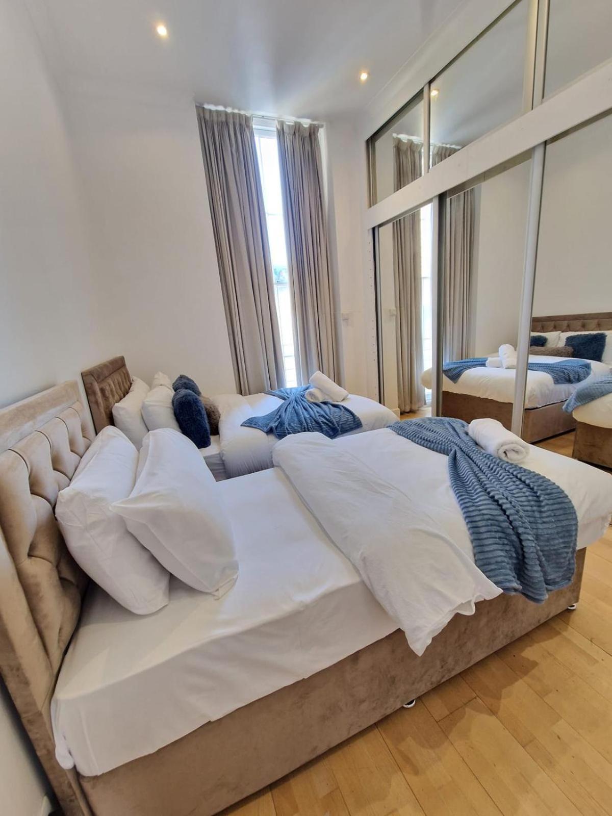 Clarges Apartment *
