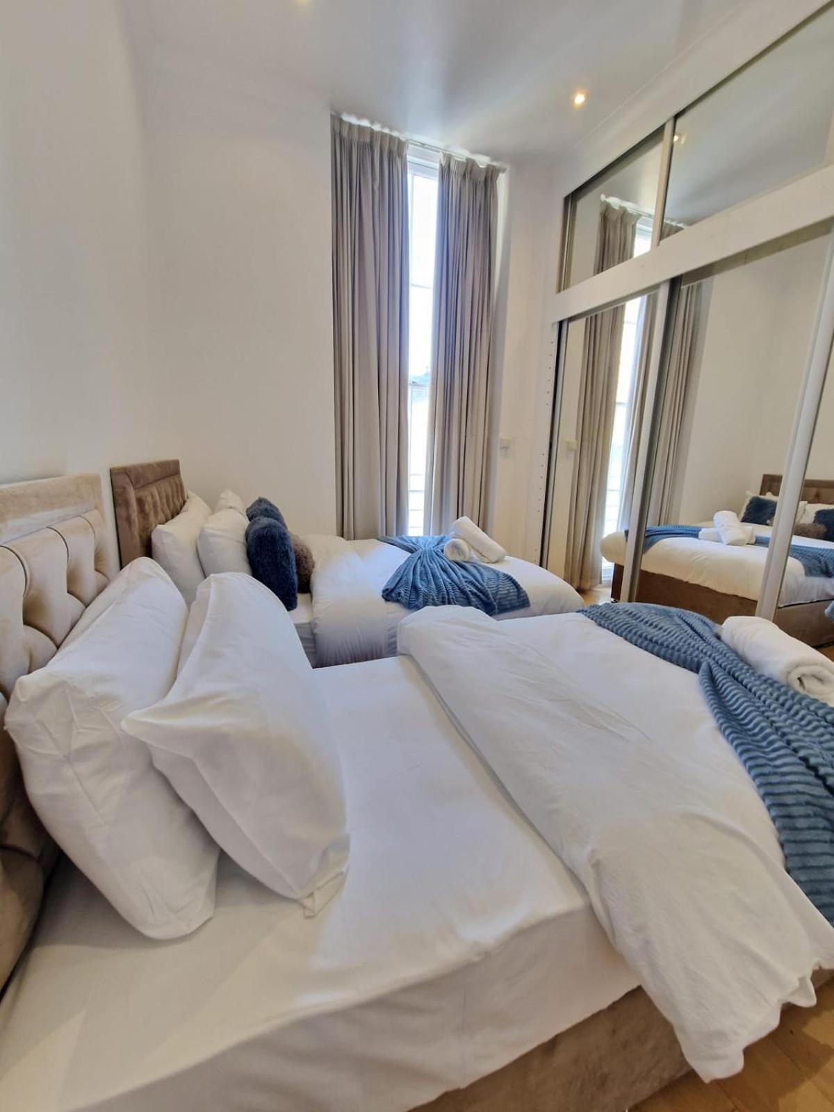 Apartment Clarges London