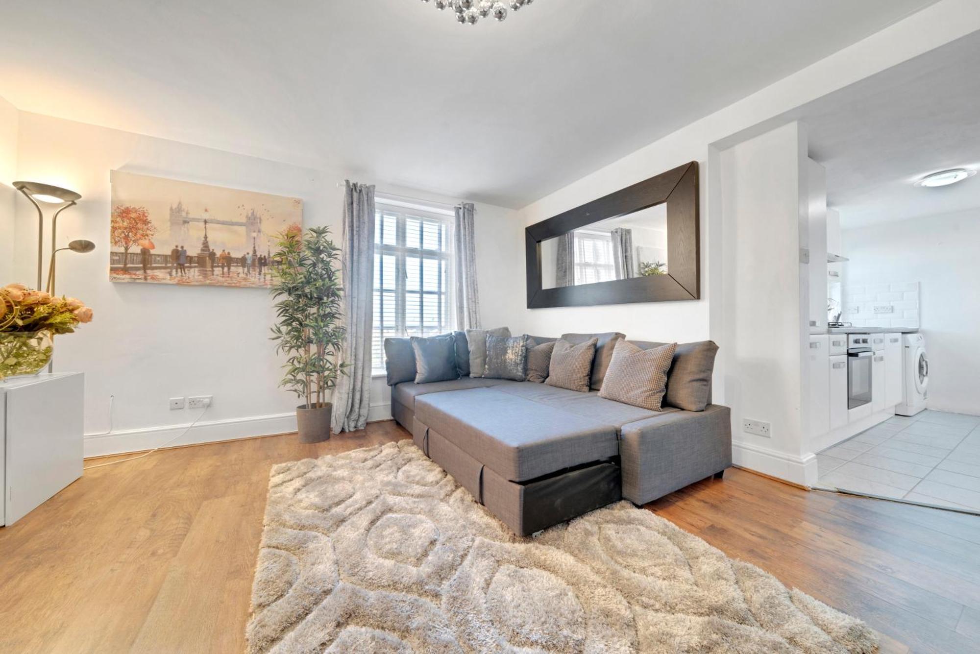 Spacious 2 Bedroom Near Excel & Canary Wharf With Free Gated Parking Appartement Londres