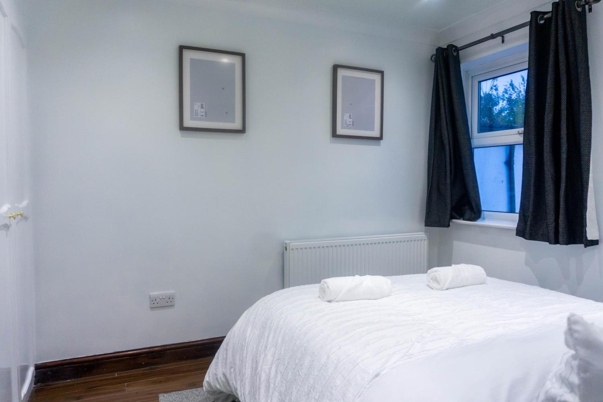 Apartamento Modern, Cozy 3-bed House In Perfect For Families, Contractors And Groups!