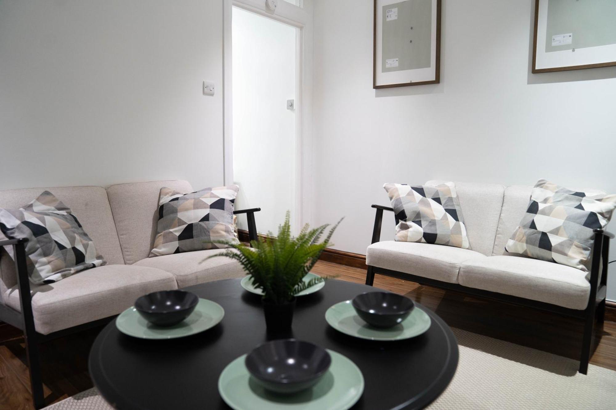 Apartamento Modern, Cozy 3-bed House In Perfect For Families, Contractors And Groups! *