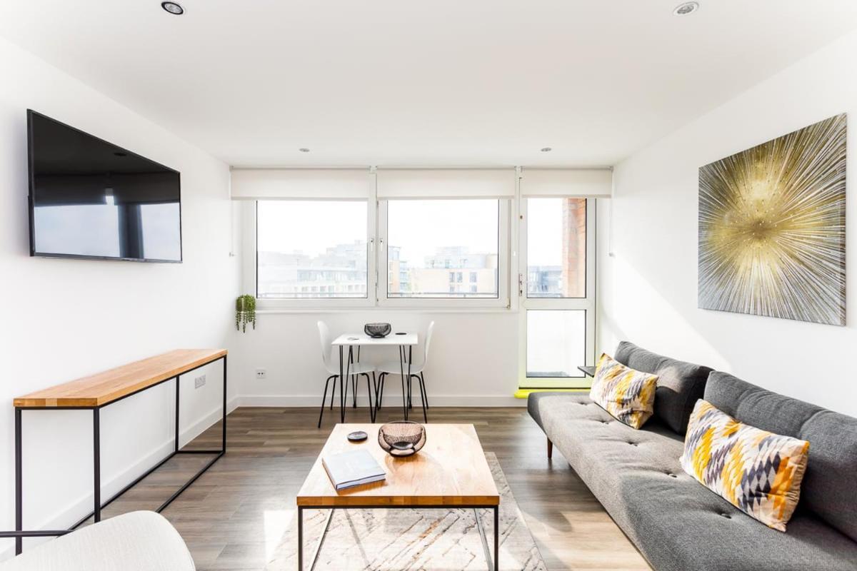 Bright Bridge Apartamento