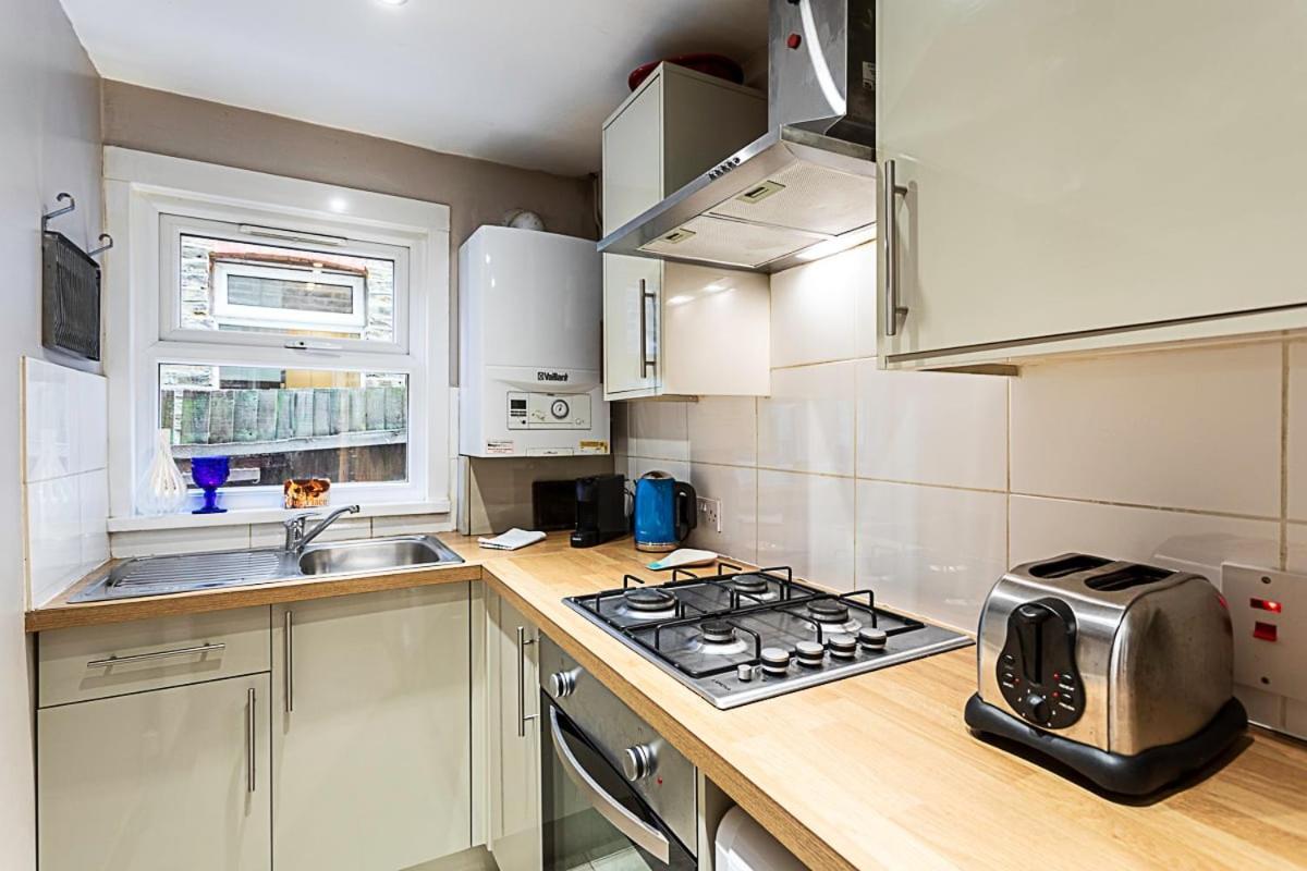 Charming Acton Dollhouse Apartamento Londres