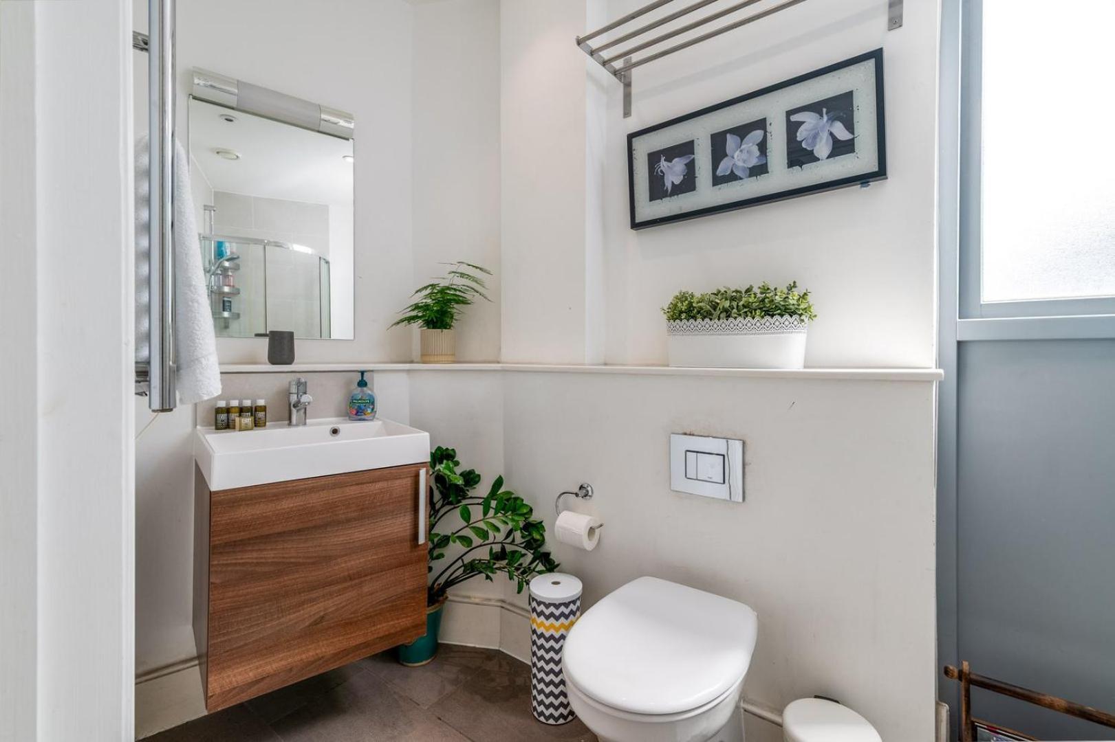 Bright & Spacious Battersea Flat Londres