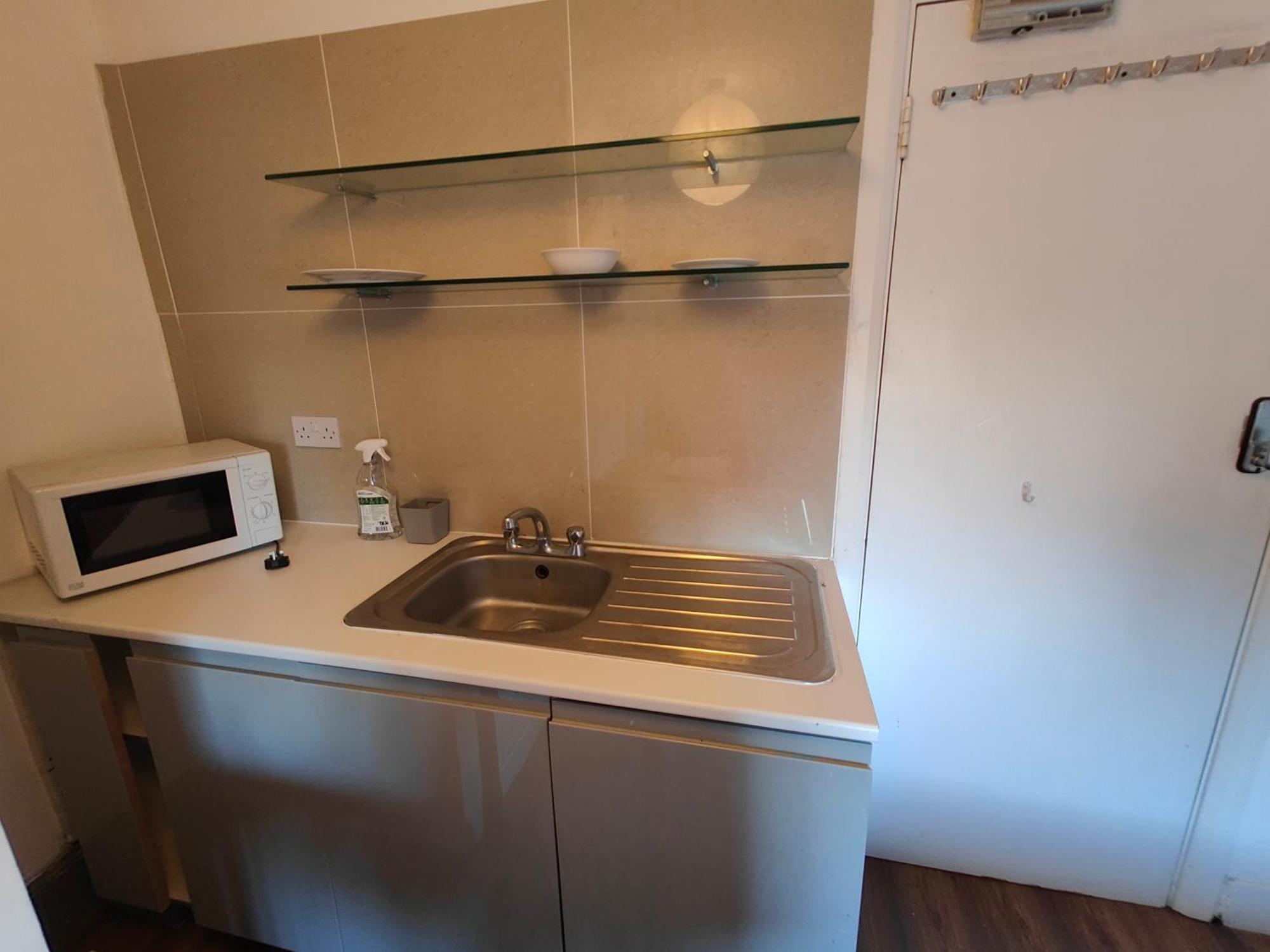 Large House In London's Trendiest Area * London