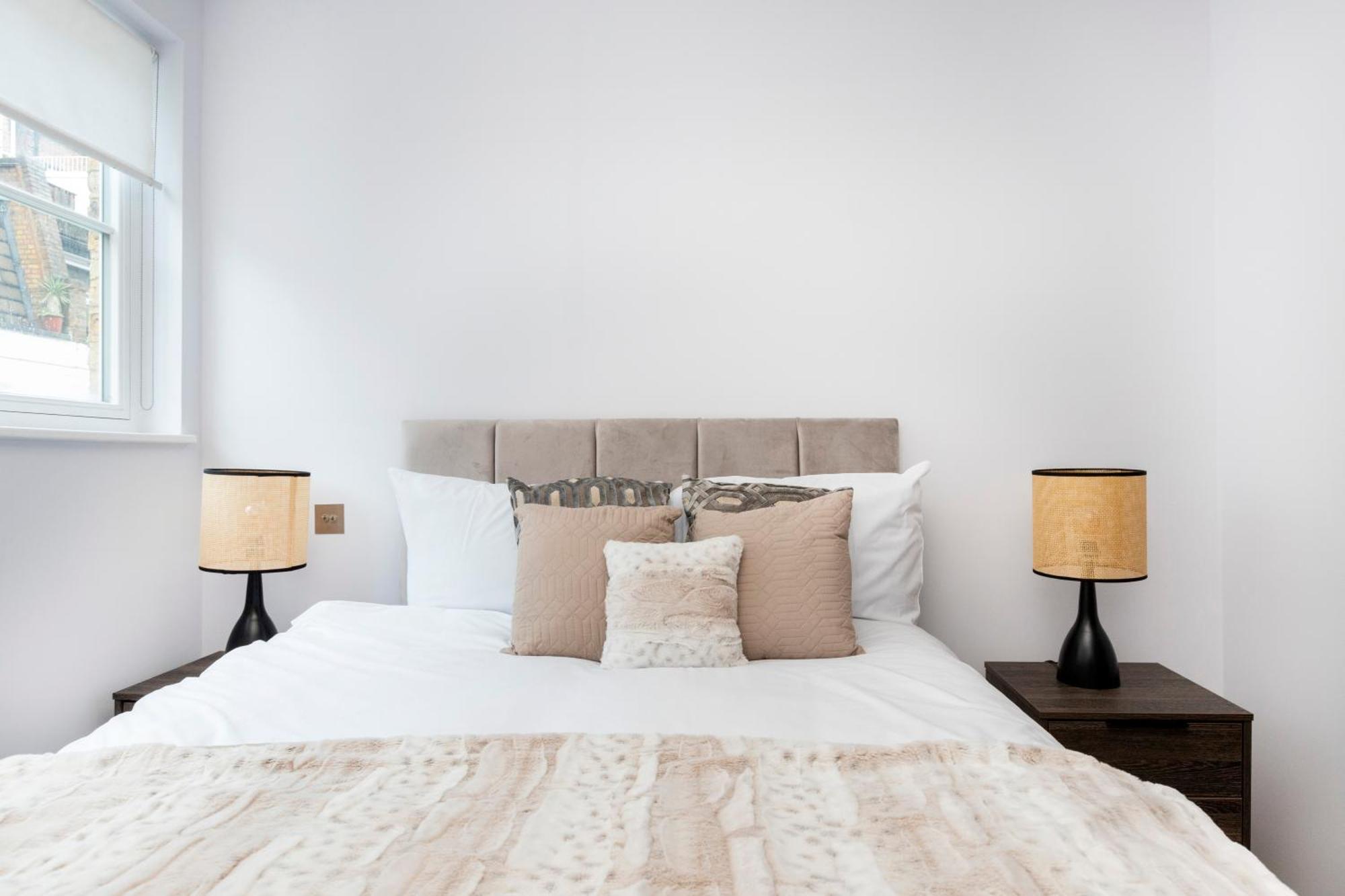 Gorgeous 3 Bed House In Paddington Hébergement de vacances *
