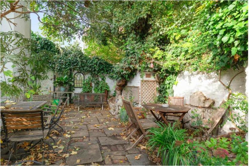 Hébergement de vacances Tranquil 2bed With Communal Garden Near Train Station Londres