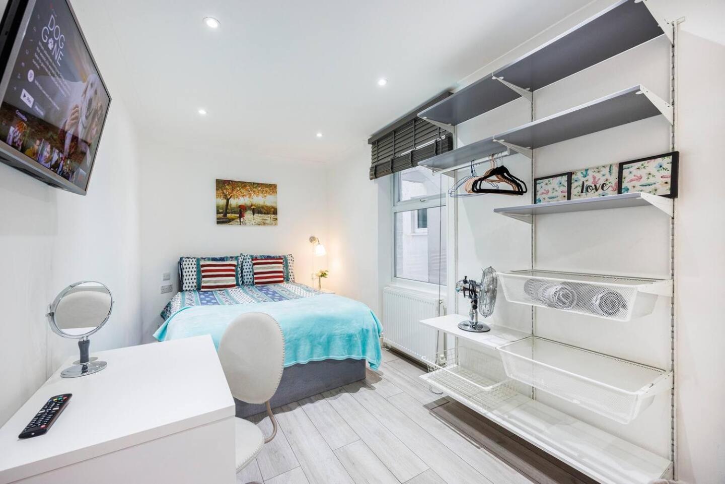 Three Bedroom 3 Bathroom In Kensington * Londres