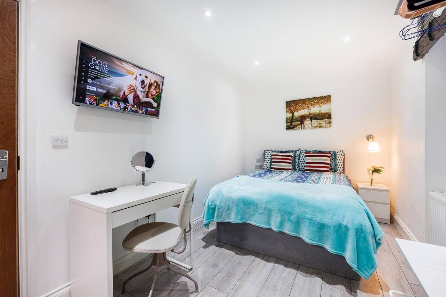 Three Bedroom 3 Bathroom In Kensington * Londres