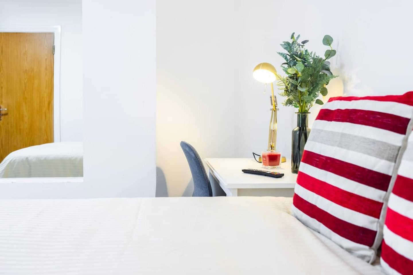 Three Bedroom 3 Bathroom In Kensington Appartement Londres