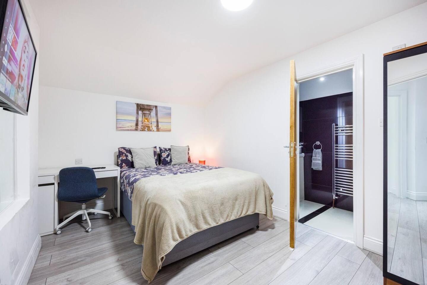 Three Bedroom 3 Bathroom In Kensington Londres