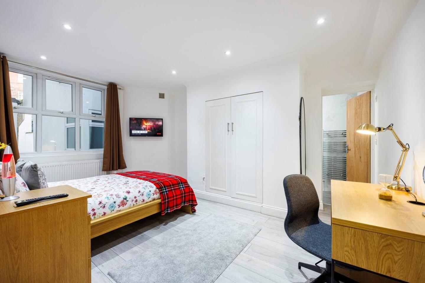 Three Bedroom 3 Bathroom In Kensington Appartement Londres