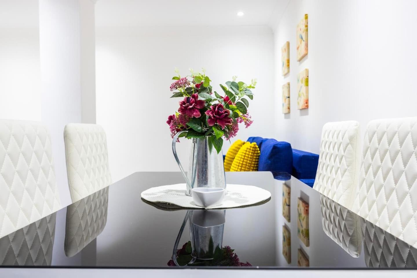 Three Bedroom 3 Bathroom In Kensington * Londres