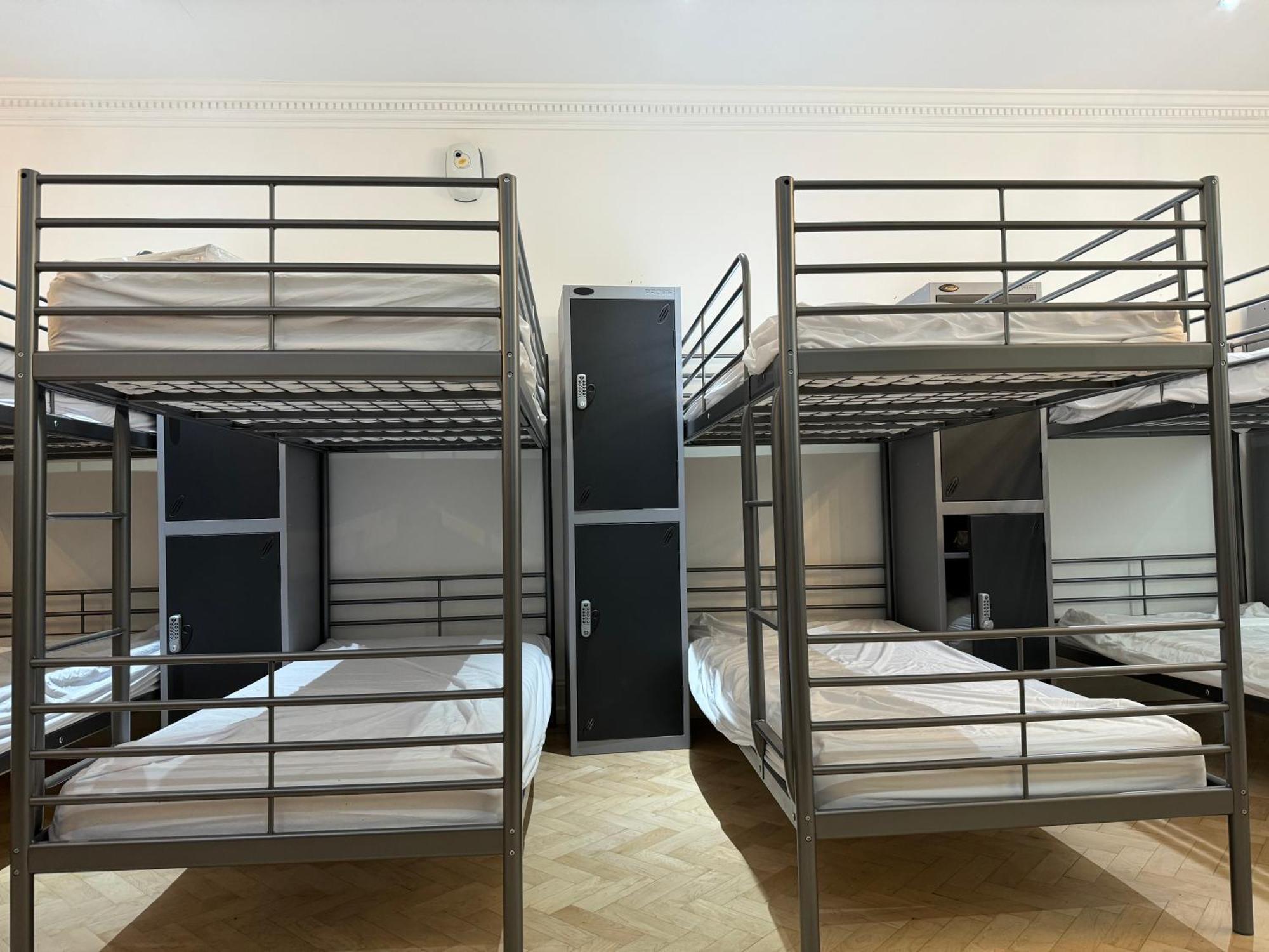 365 Albergue