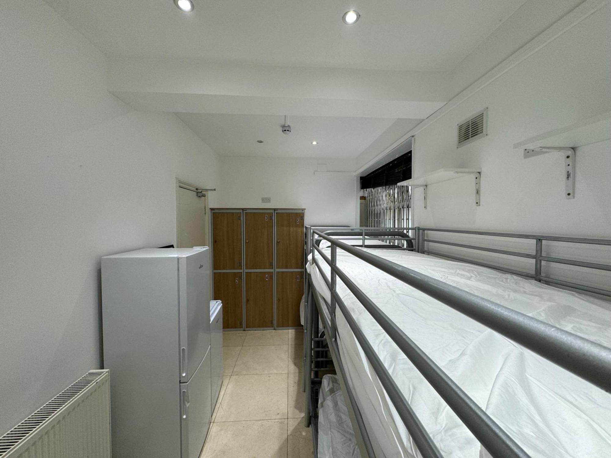 365 Albergue