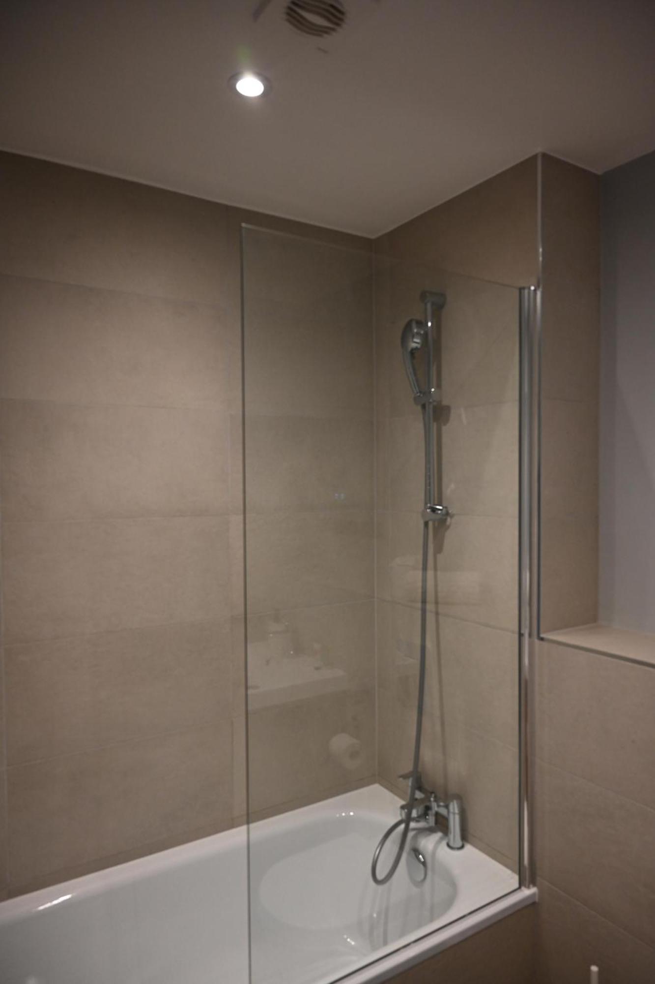 Appartement Elegant 2-bed In The Heart Of *