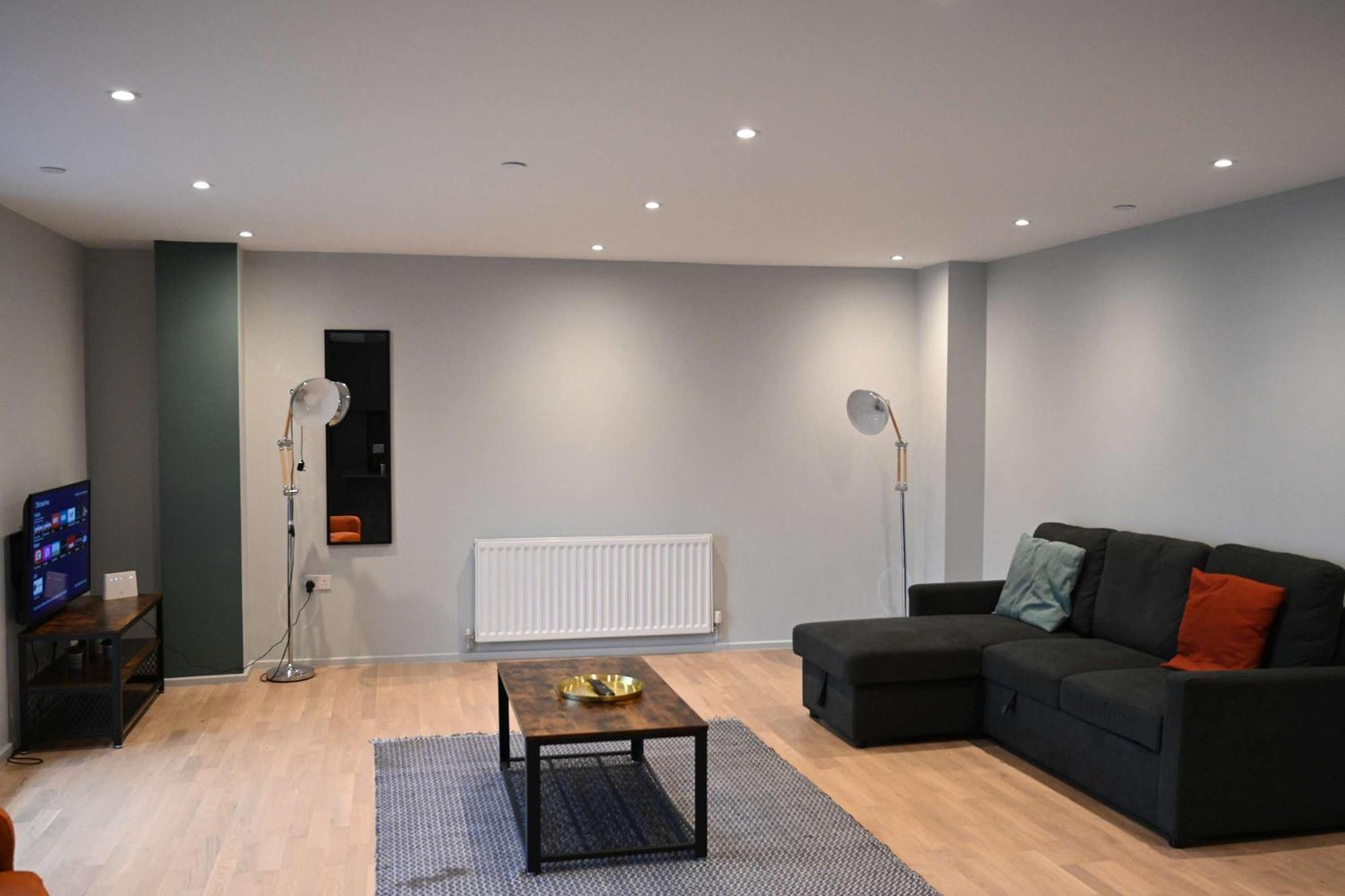 Elegant 2-bed In The Heart Of Appartement