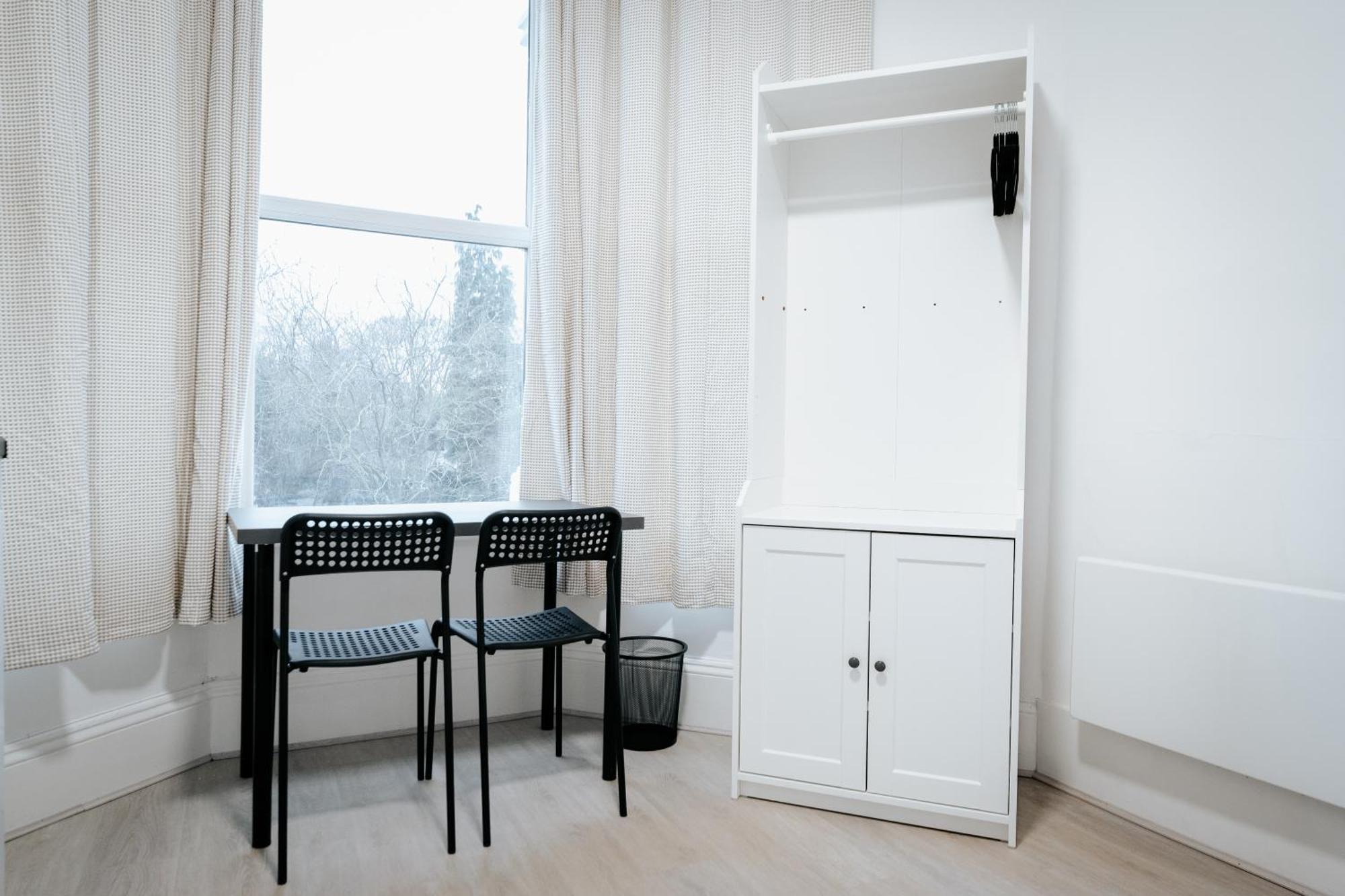 Pensión The Wood Star Self Contained *
