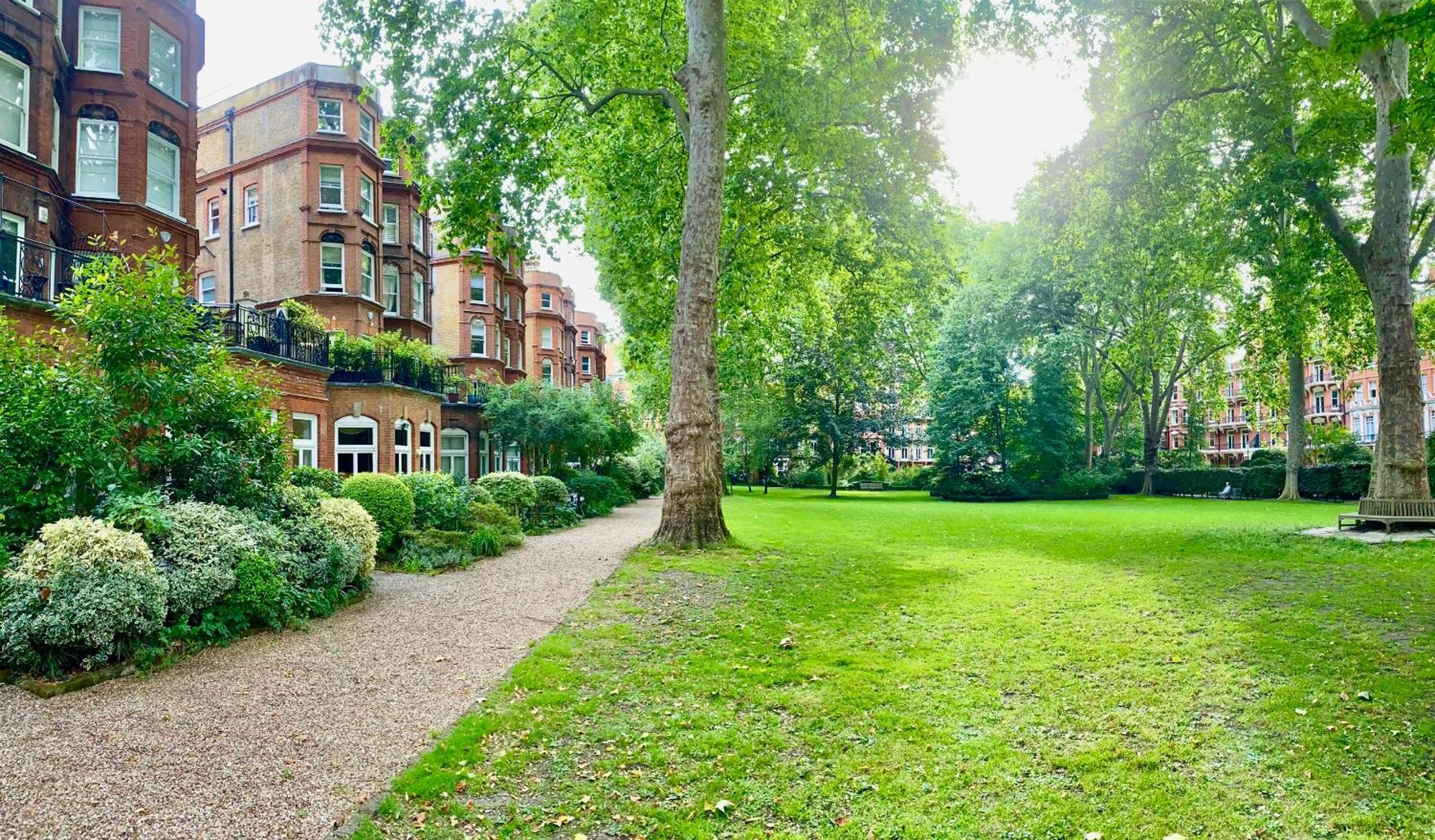 Spacious In Earls Court Londen