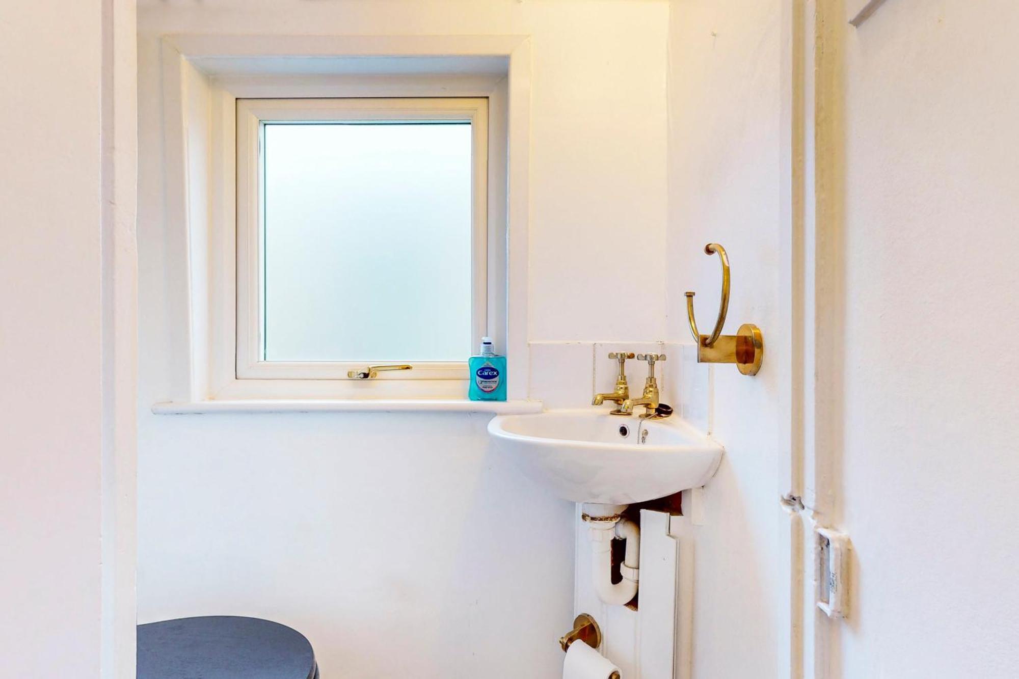 Tranquil 2bed With Communal Garden Near Train Station Hébergement de vacances *