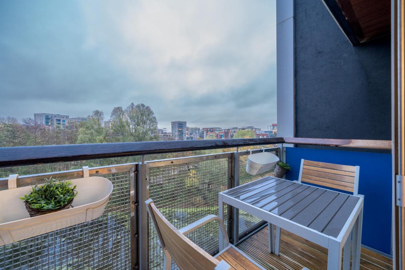 Lovely 3bd Flat, Parking, Sleeps Six Close To O2 * Londres