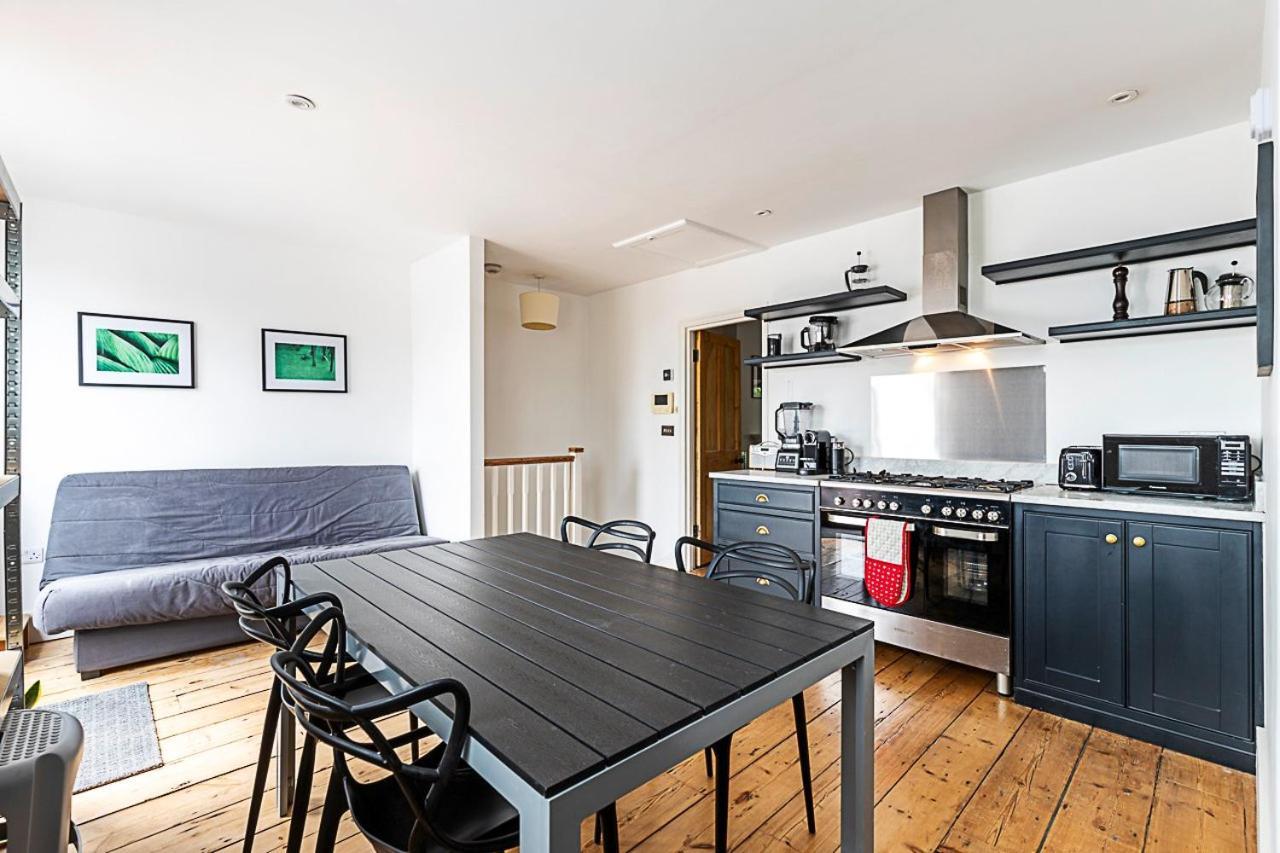 Stylish Chiswick With A Private Terrace Appartement Londres