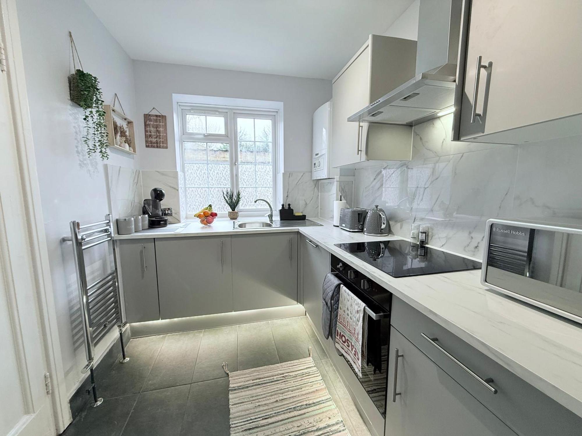 Appartement Staylondon - Sleeps 6 With Free Parking - Tourist, Concerts & Matches Londen