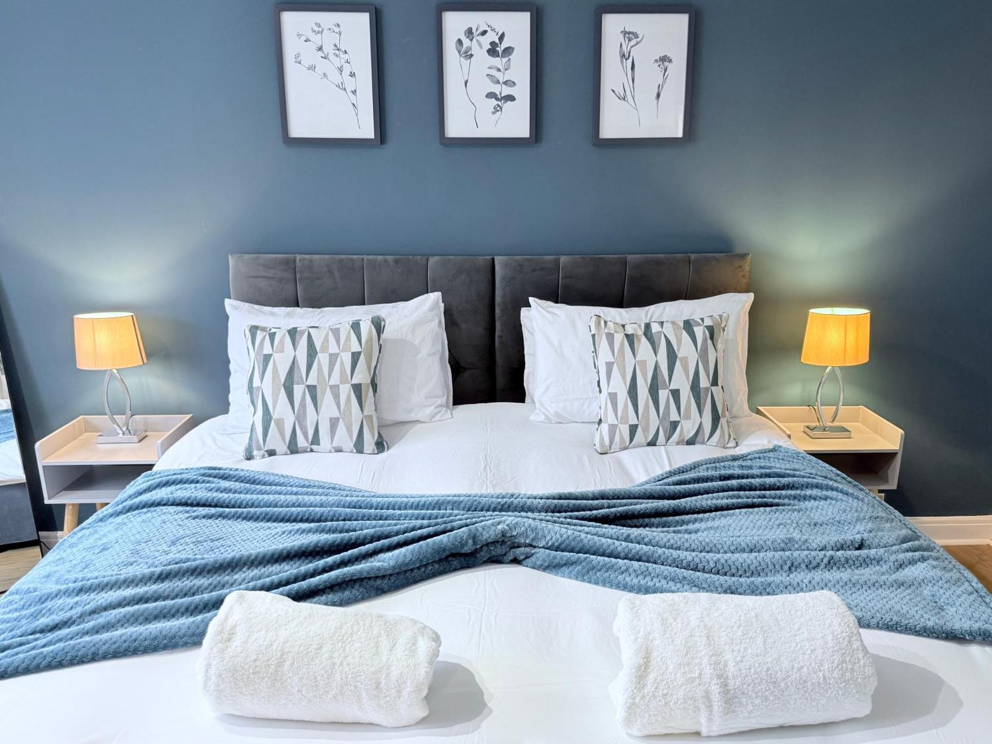 Staylondon - Sleeps 6 With Free Parking - Tourist, Concerts & Matches Appartement Londen