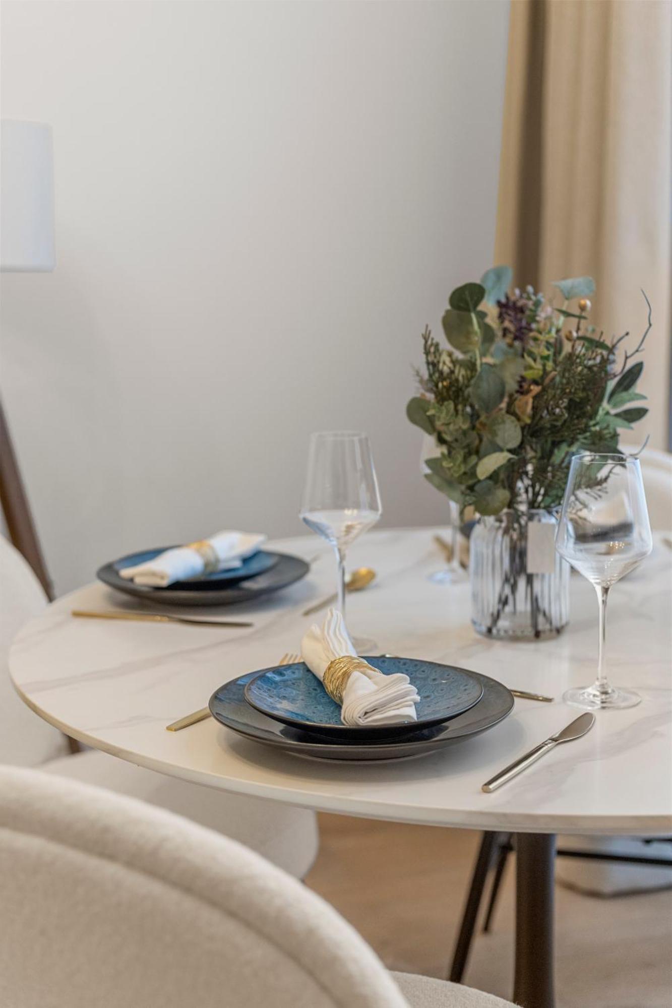 Chic 2-bed In Prime Appartement