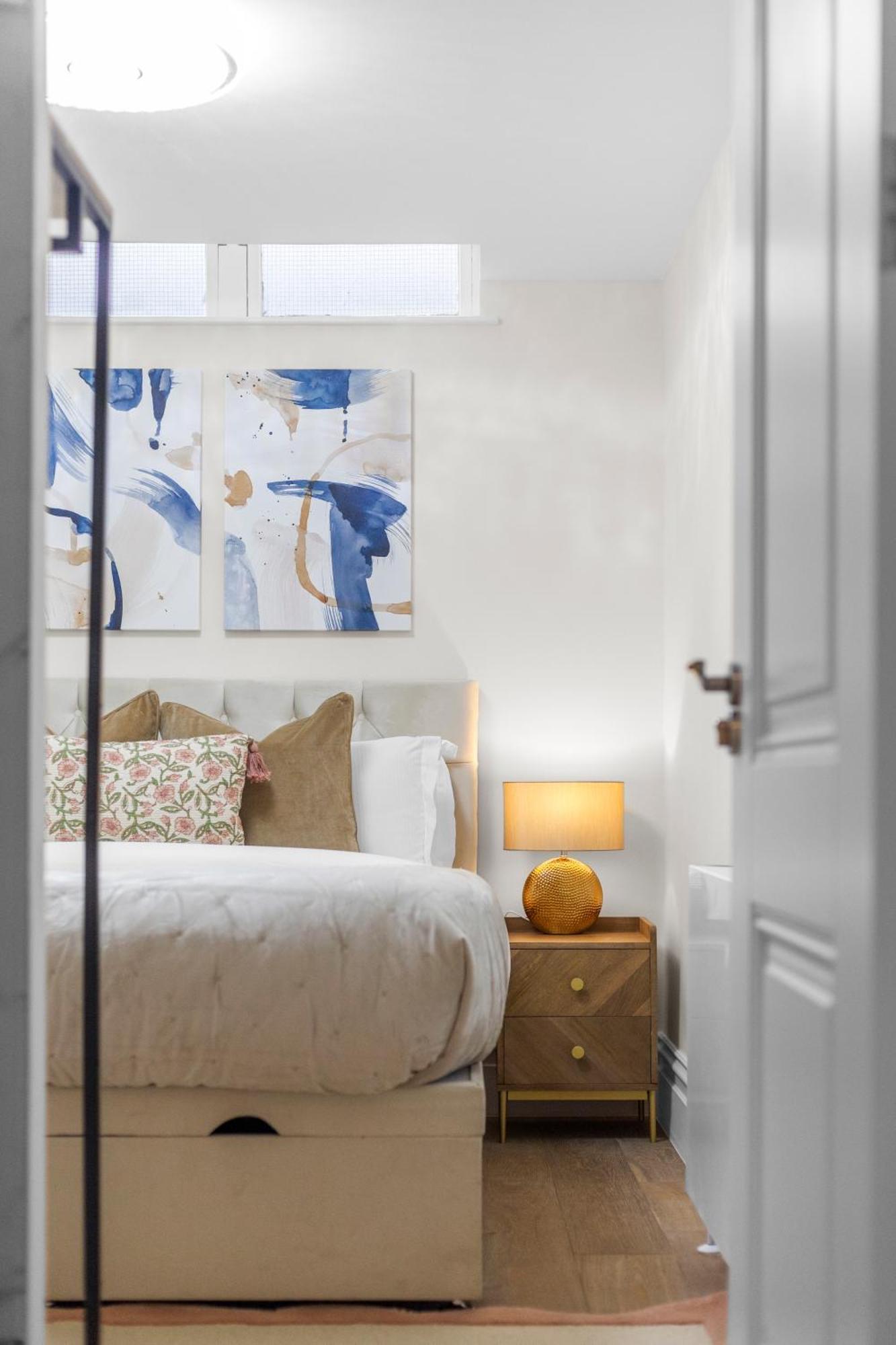 Appartement Chic 2-bed In Prime *
