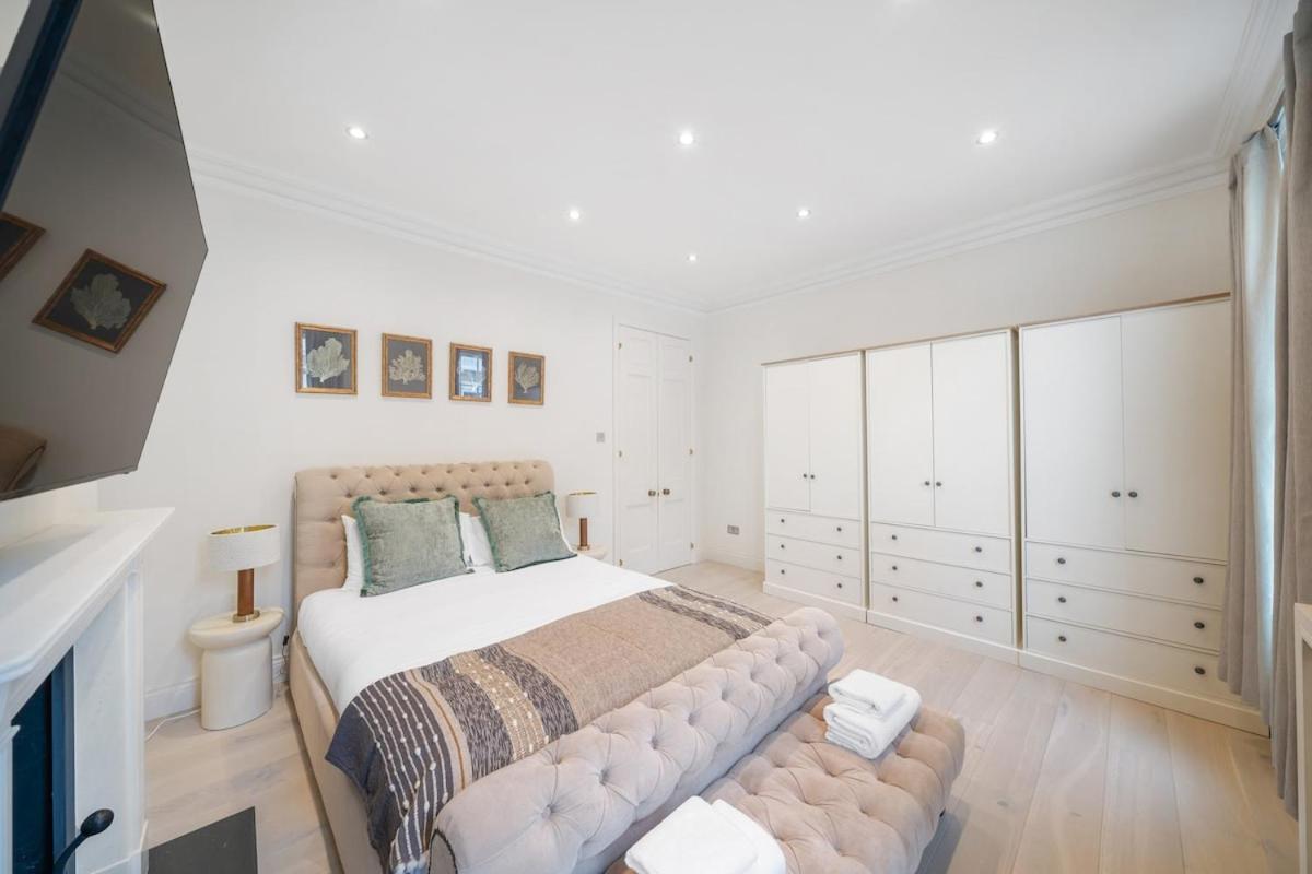 Casa de férias New Stylish 3-bed Pimlico House Near Big Ben Londres