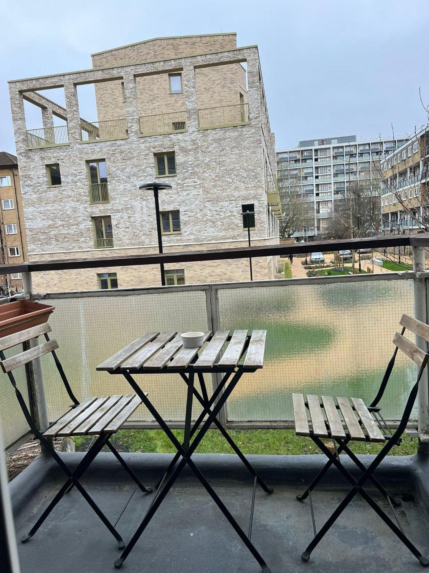 Flat-sleep2bathtub-netflix-heart Of London-balcony Appartement