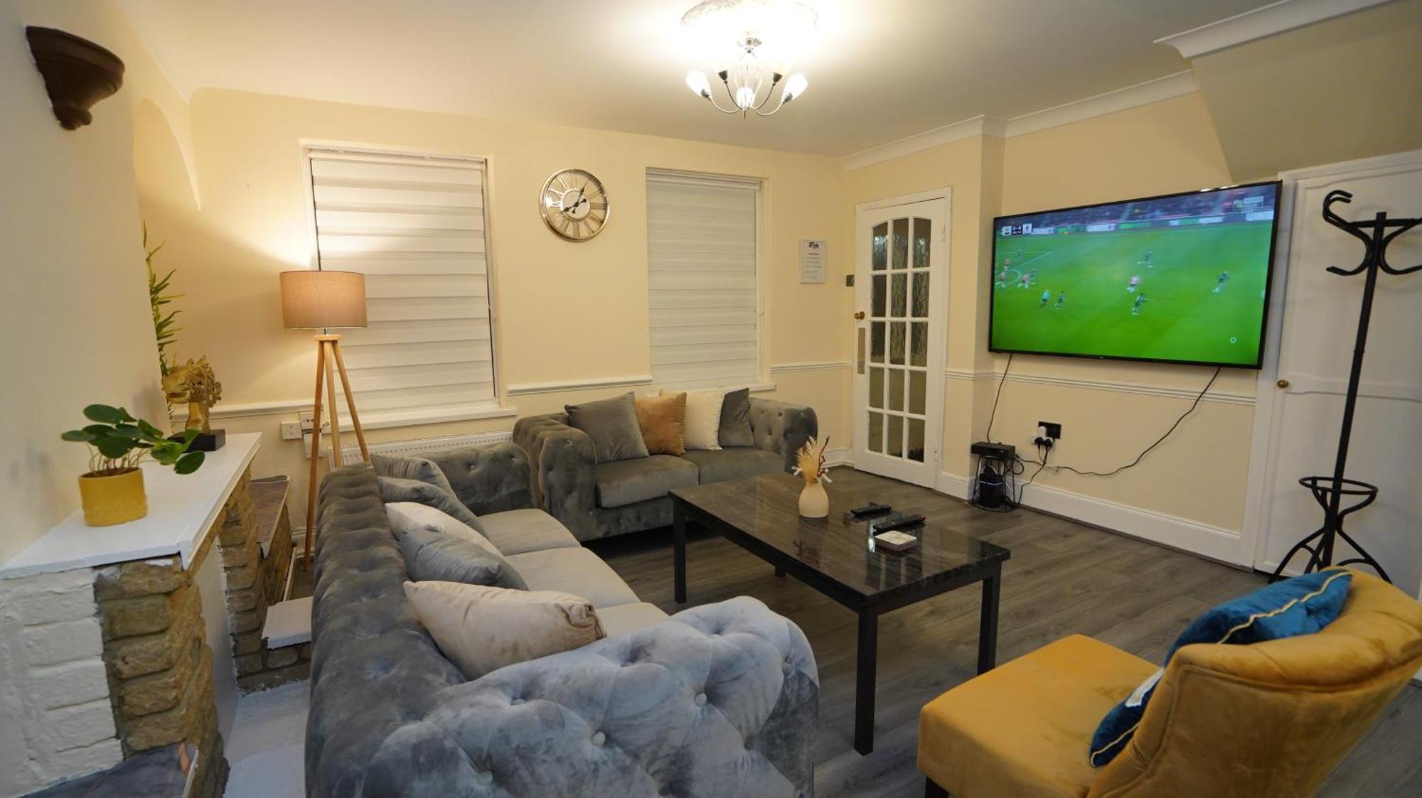 Hébergement de vacances 3 Bedroom House Canary Wharf Free Parking Free Wifi All Over Uk