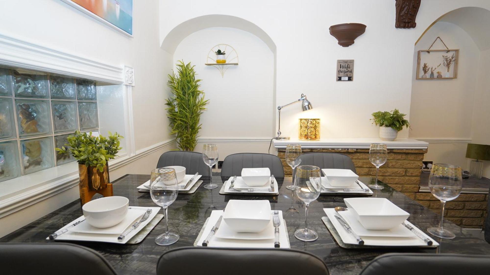 Hébergement de vacances 3 Bedroom House Canary Wharf Free Parking Free Wifi All Over Uk *