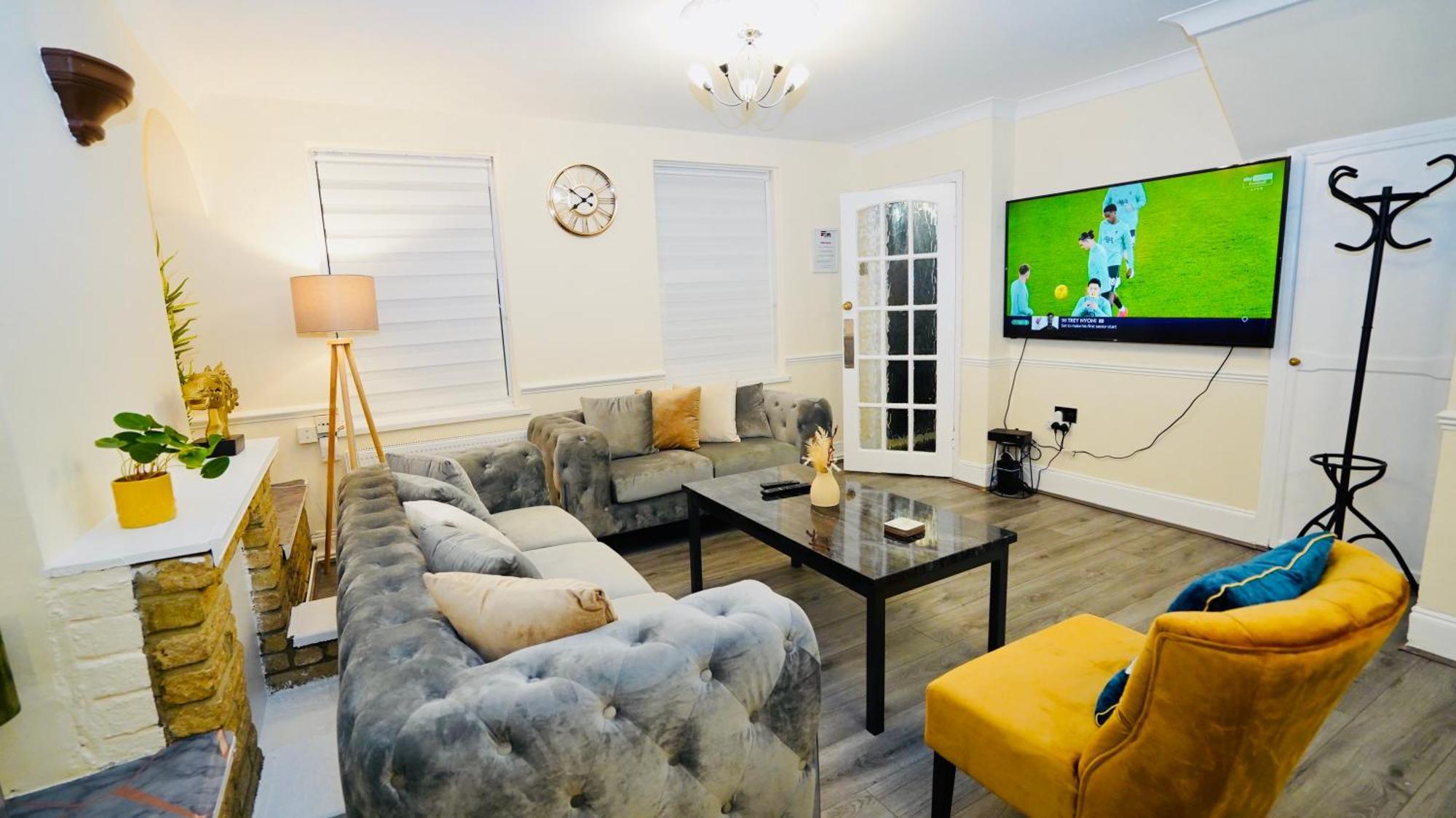 3 Bedroom House Canary Wharf Free Parking Free Wifi All Over Uk Londres
