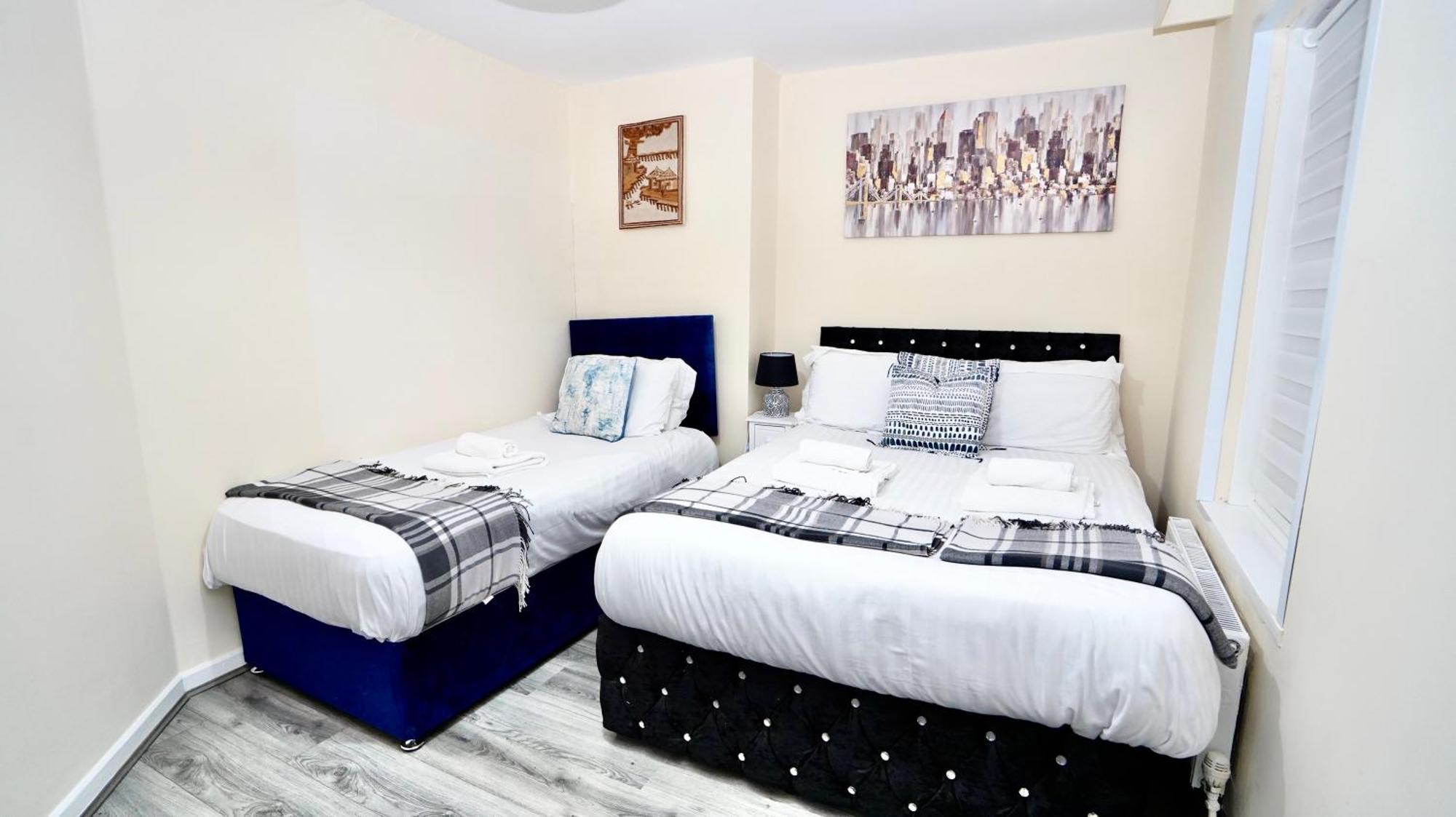 3 Bedroom House Canary Wharf Free Parking Free Wifi All Over Uk Hébergement de vacances *