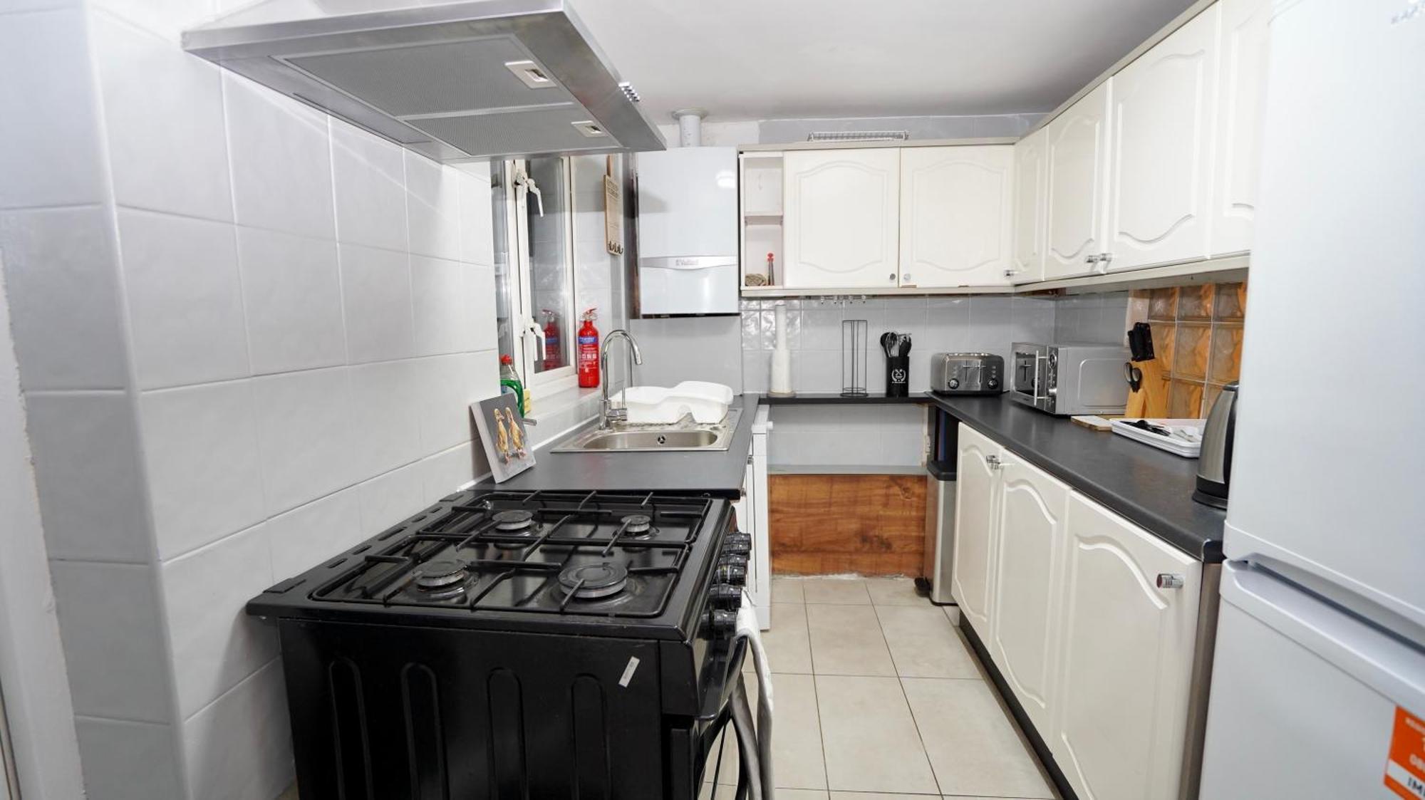 3 Bedroom House Canary Wharf Free Parking Free Wifi All Over Uk Hébergement de vacances Londres