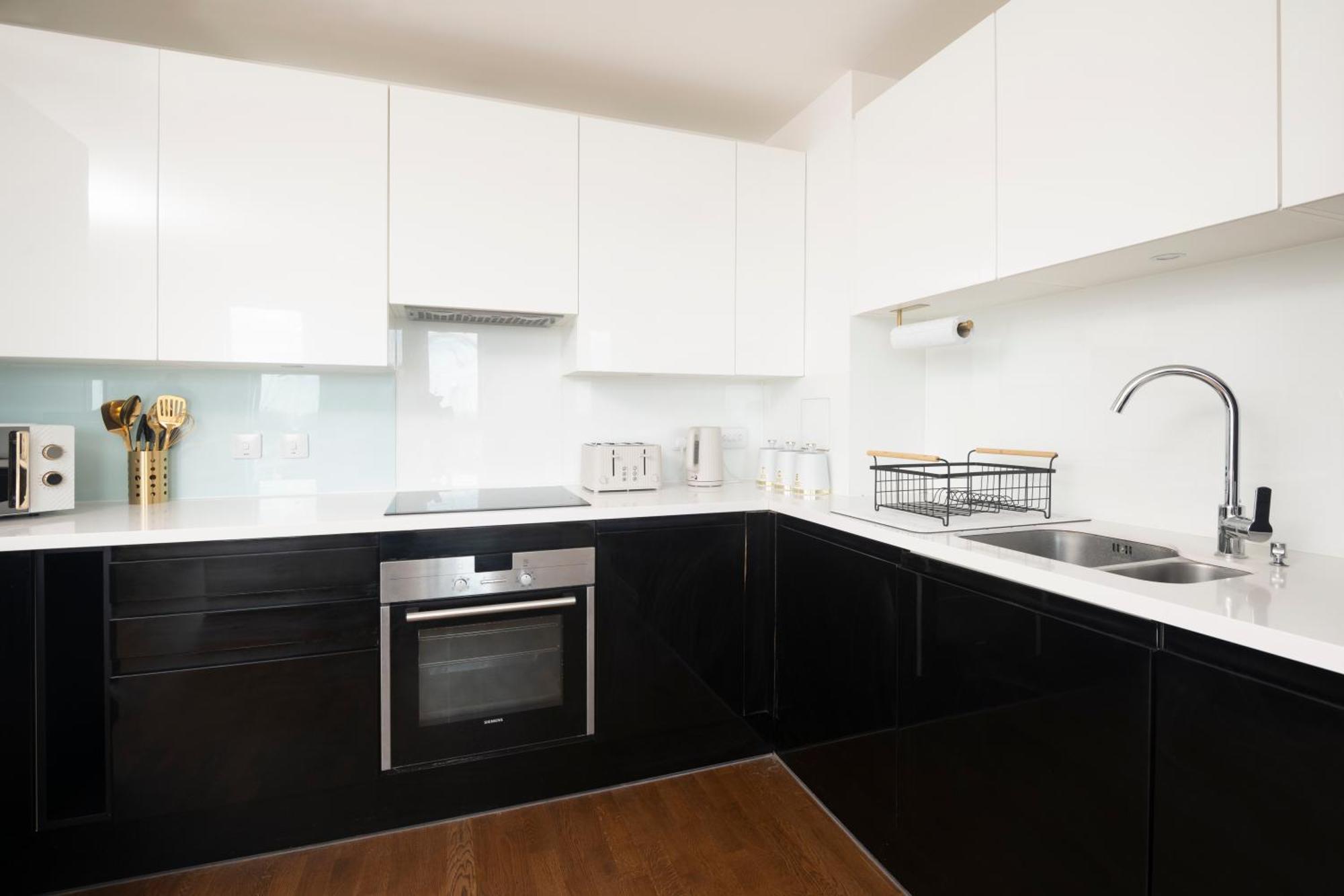 Cozy 1 Bedroom Close To Excel Appartement