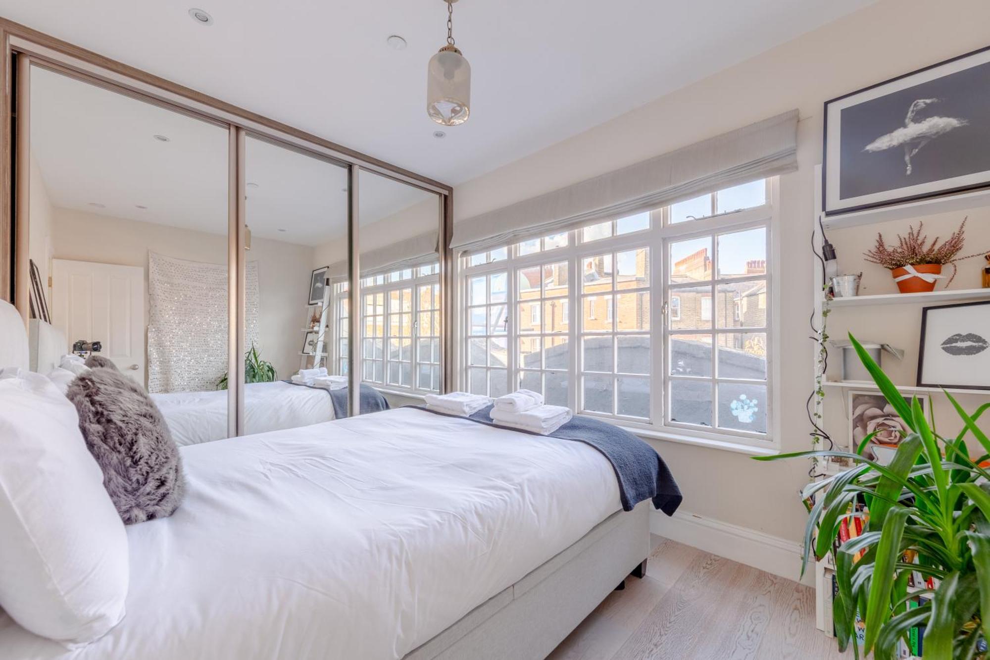 Airy & Modern 1bd Flat In Maida Vale Apartment London