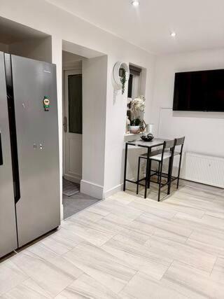 Guest house Spacious Twin In Cozy