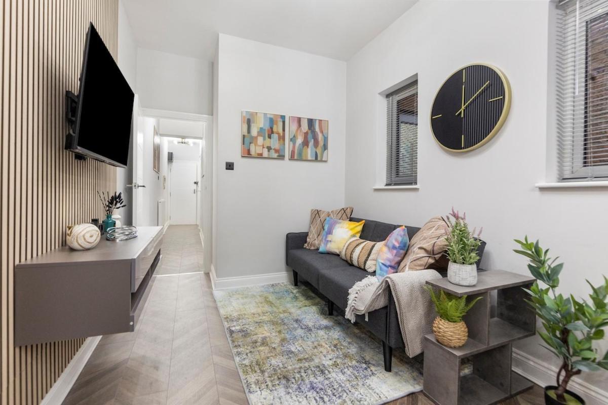 Modern 2 Bed In Bow With Garden * Londres